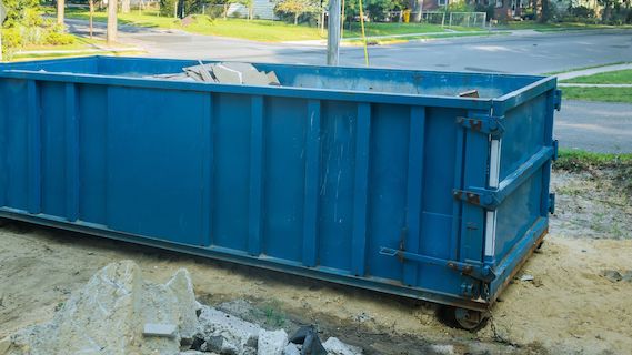 Location benne nettoyage chantier encombrants gravats déchets construction travaux